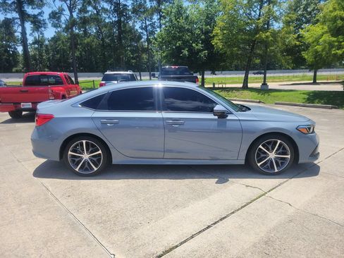 Used 2023 Honda Civic Touring image 8