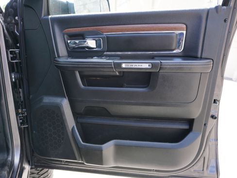 Used 2014 RAM 1500 Laramie w/ Convenience Group AWD/4WD image 13