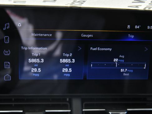 Used 2025 Chevrolet Trax LT FWD image 19