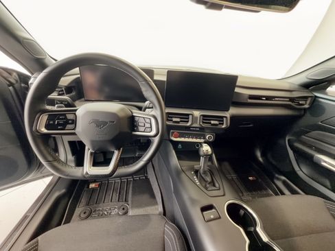Used 2024 Ford Mustang GT RWD image 17