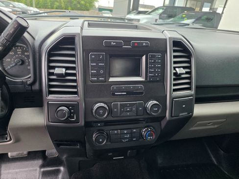 Used 2017 Ford F150 XLT image 25