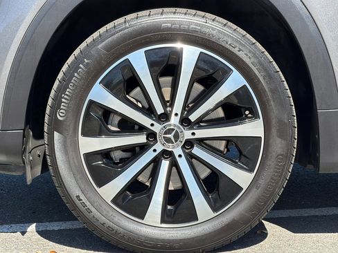 Used 2021 Mercedes-Benz GLB 250 250 image 37