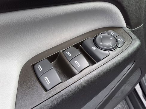 Certified 2023 Chevrolet Equinox LS w/ LPO, Floor Liner Package image 12