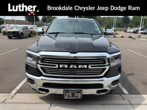 Used 2019 RAM 1500 Laramie AWD/4WD image 1