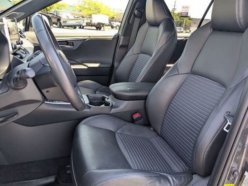 Used 2021 Toyota RAV4 XSE AWD/4WD image 31