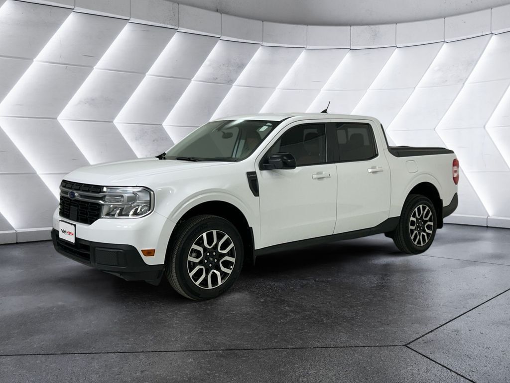Used 2024 Ford Maverick Lariat FWD image 3