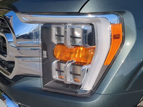 Certified 2021 Ford F150 XLT w/ Equipment Group 302A High image 36