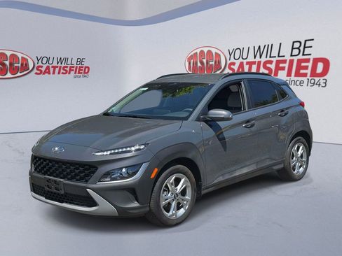Certified 2023 Hyundai Kona SEL AWD/4WD image 3