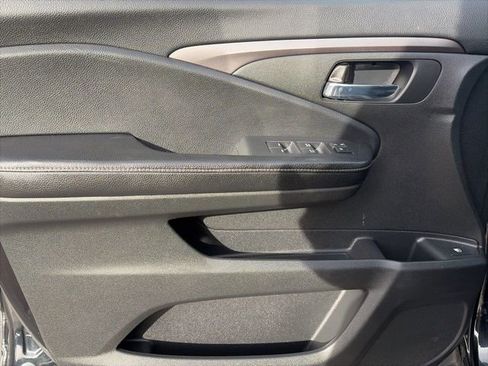 Used 2018 Honda Ridgeline RTL-T image 15