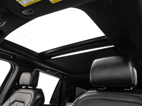 Used 2019 Ford Expedition Limited w/ Cargo Package image 31