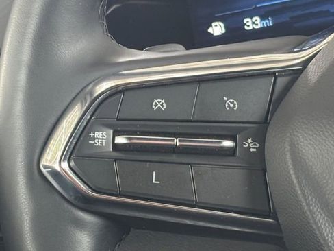 Used 2025 Chevrolet Equinox LT FWD image 11