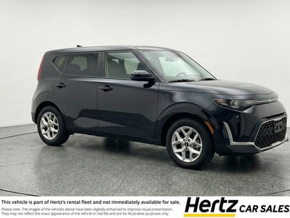 Used 2025 Kia Soul LX w/ LX Technology Package