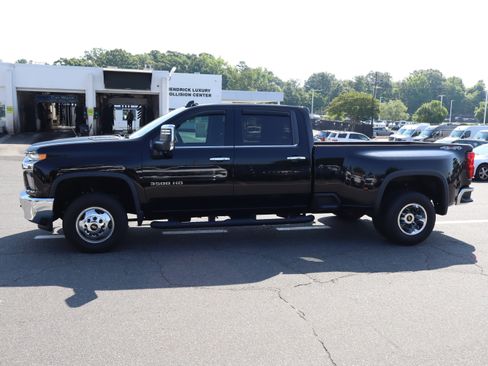 Used 2020 Chevrolet Silverado 3500 LTZ w/ LTZ Plus Package AWD/4WD image 8
