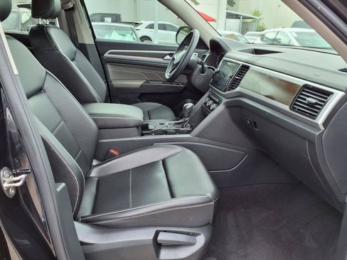 Used 2022 Volkswagen Atlas SE FWD image 19
