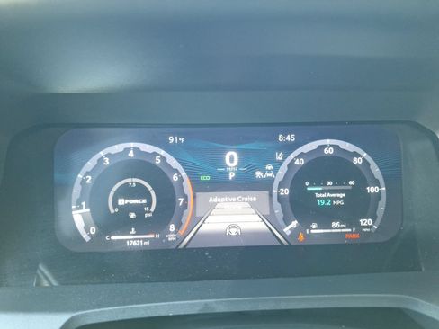 Used 2024 Toyota Tacoma Limited w/ Limited Package (LT) AWD/4WD image 18