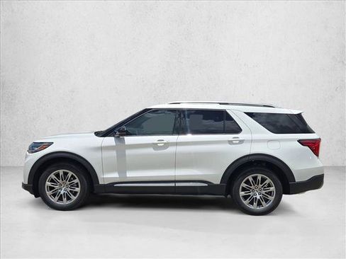 New 2026 Ford Explorer Platinum RWD image 5