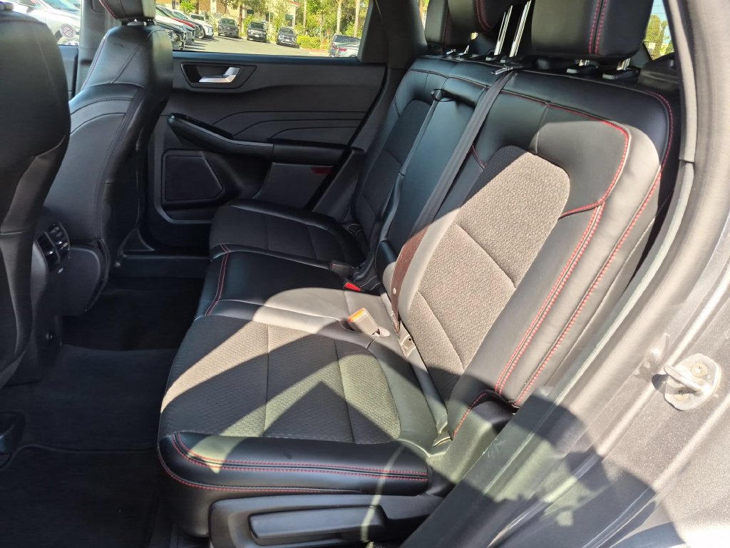 Used 2026 Ford Escape ST-Line AWD/4WD image 28