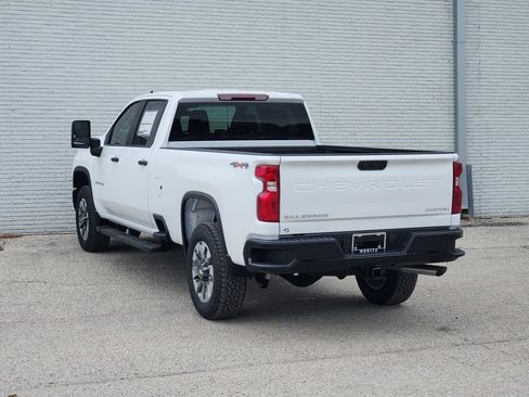 New 2026 Chevrolet Silverado 2500 Custom w/ Custom Value Package AWD/4WD image 3