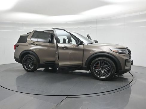 New 2026 Ford Explorer ST w/ Sun And Sound Package AWD/4WD image 29