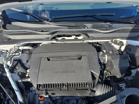 Certified 2023 Honda Pilot Touring image 10