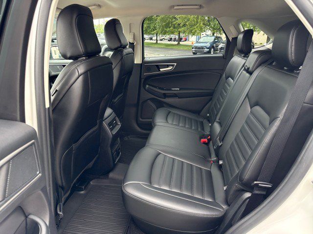 Used 2020 Ford Edge SEL w/ Convenience Package AWD/4WD image 26