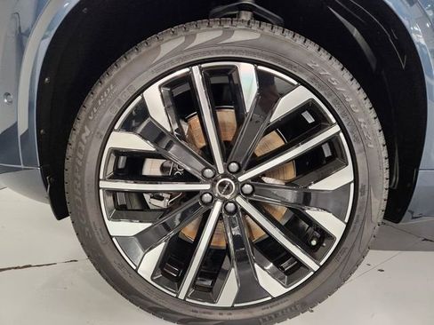 New 2026 Volvo XC90 T8 Ultra w/ Protection Package Premier AWD/4WD image 8