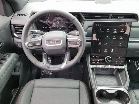 New 2026 GMC Terrain AT4 w/ Convenience Package III image 11