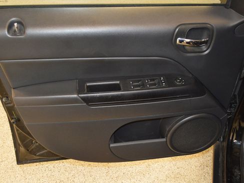 Used 2017 Jeep Patriot 75th Anniversary w/ Power Value Group image 14