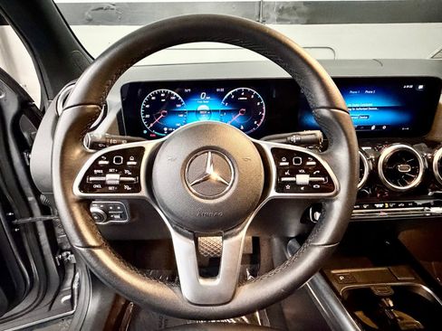 Used 2022 Mercedes-Benz GLA 250 image 24