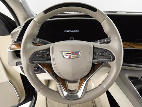 Used 2023 Cadillac Escalade ESV Sport Platinum AWD/4WD image 14