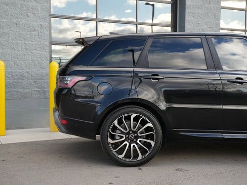Used 2020 Land Rover Range Rover Sport HSE image 19
