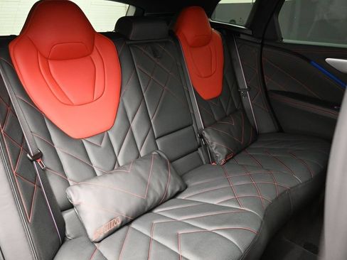 Used 2024 BMW XM Label Red AWD/4WD image 28