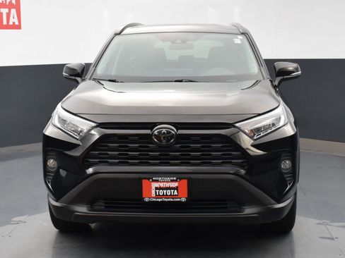 Used 2019 Toyota RAV4 XLE Premium image 7