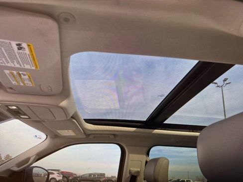 Used 2025 Ford Expedition Max Active image 5