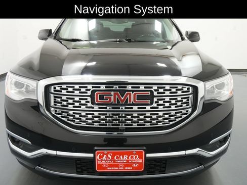 Used 2019 GMC Acadia Denali w/ Technology Package AWD/4WD image 2