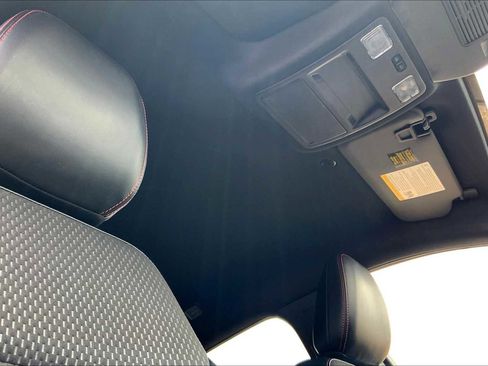 Used 2024 Ford Escape ST-Line image 25