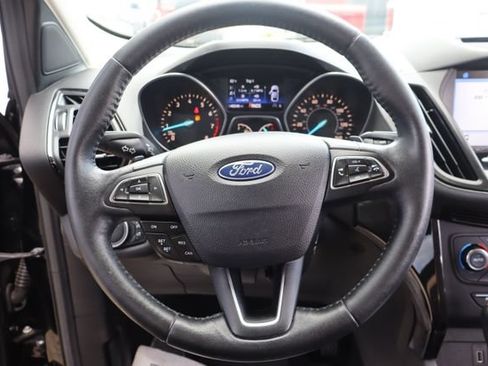 Used 2017 Ford Escape Titanium FWD image 19