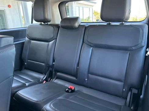 Certified 2025 Ford Expedition Max Active AWD/4WD image 17