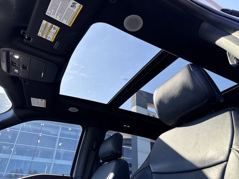 Used 2021 Ford F150 Lariat w/ Equipment Group 502A High image 16