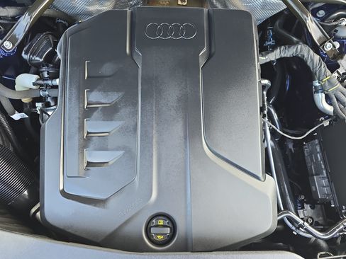 Used 2025 Audi Q5 Prestige AWD/4WD image 30