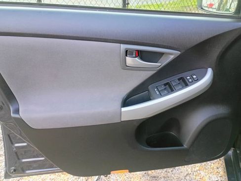 Used 2013 Toyota Prius Three w/ Solar Roof Pkg FWD image 22