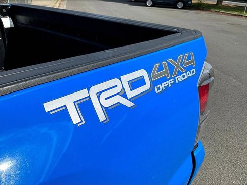 Used 2020 Toyota Tacoma SR5 image 34