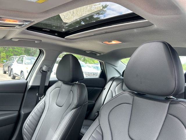 New 2026 Hyundai Elantra Limited FWD image 21