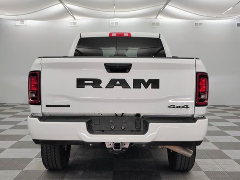 Used 2025 RAM 2500 Big Horn AWD/4WD image 5