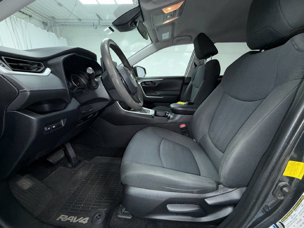 Used 2020 Toyota RAV4 LE w/ All Weather Liner Package AWD/4WD image 12