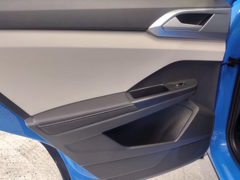 New 2026 Volkswagen Taos SE AWD/4WD image 21