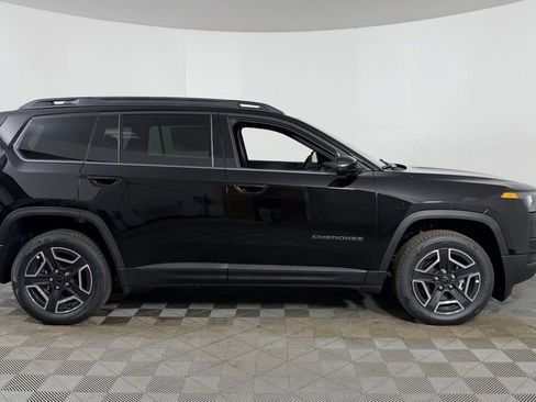 New 2026 Jeep Cherokee Laredo AWD/4WD image 8