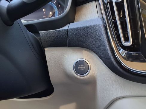 Certified 2023 Volvo XC40 B4 Plus w/ Driver Assist Package image 28