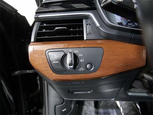 Used 2023 Audi A4 2.0T allroad Premium Plus w/ Premium Plus Package image 24