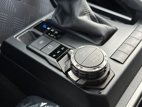 New 2026 Toyota 4Runner SR5 image 29